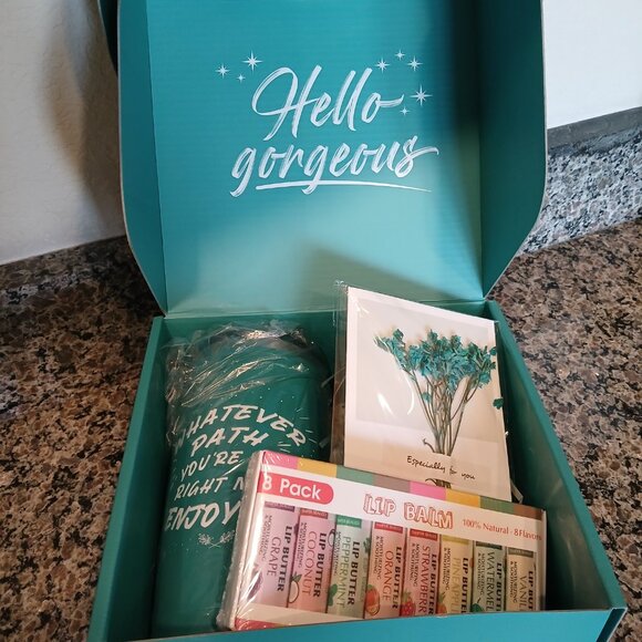 NWT Assorted Gift Box for any Celebration - Picture 2 of 10